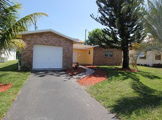5716 NW 11th St, Lauderhill, FL 33313