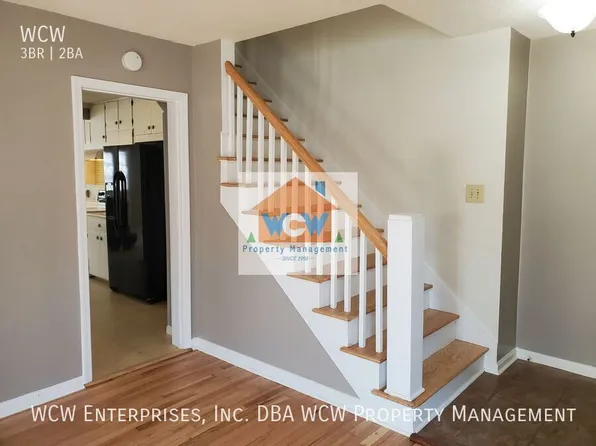 1815 SW Webster Ave, Topeka, KS 66604