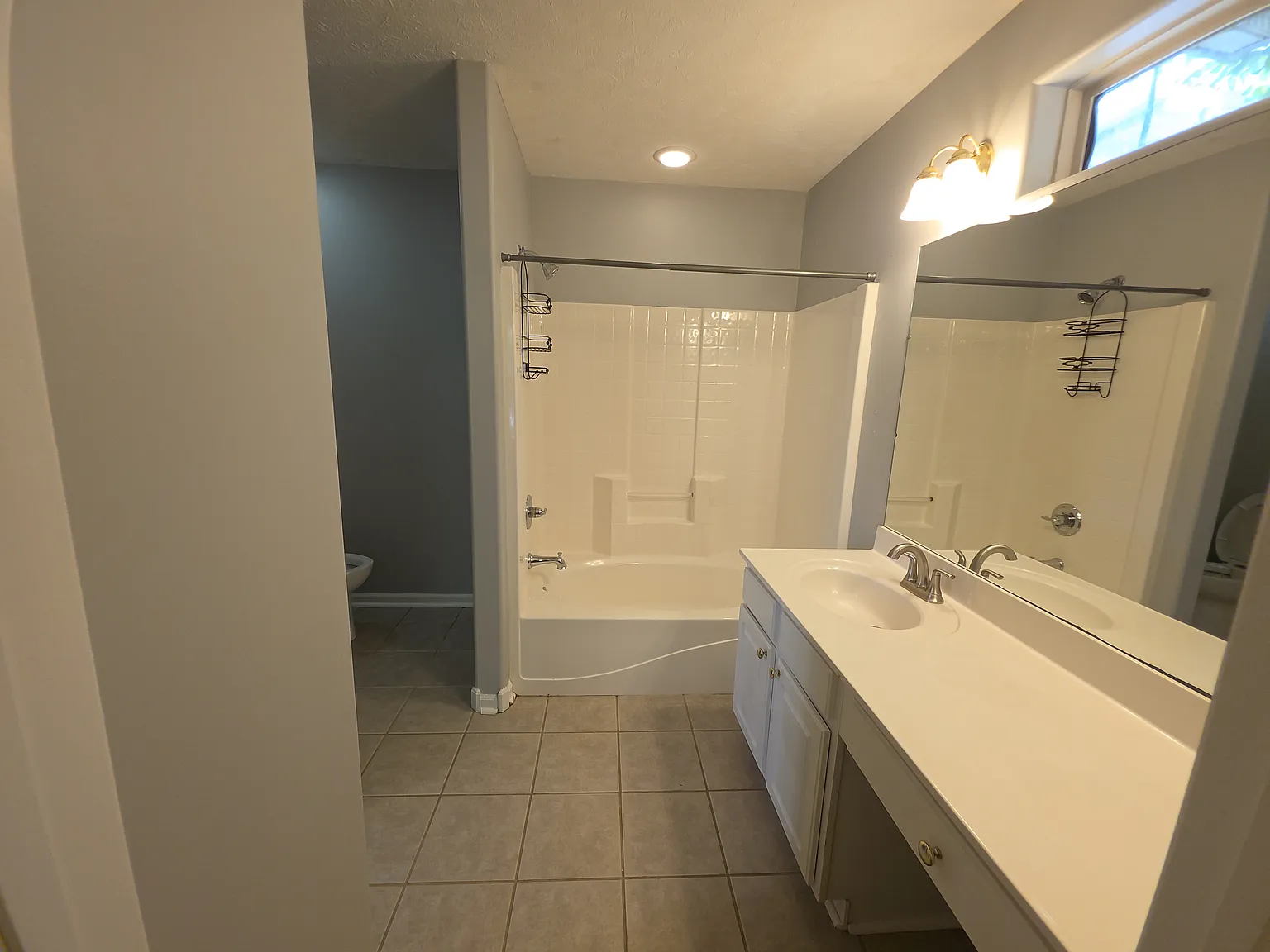 3 bed, 1377 sqft, $1,850 — Photo 3