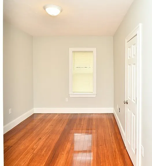 48 Evelyn St #1 — Photo 10