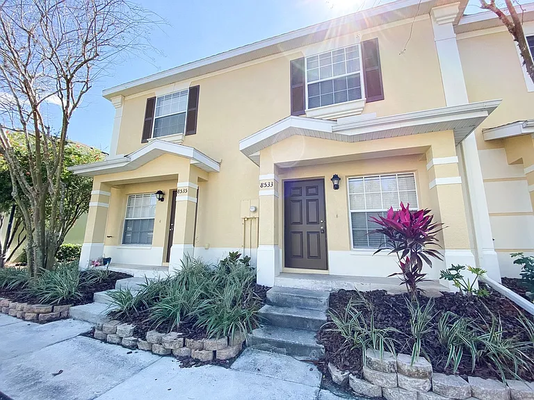 8533 Trail Wind Dr — Photo 1