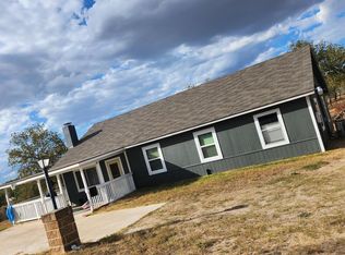 1071 S Stevens Rd, Somerset, TX 78069