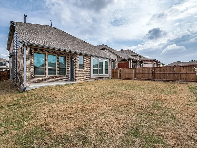 4713 Honeysuckle Ct — Photo 31