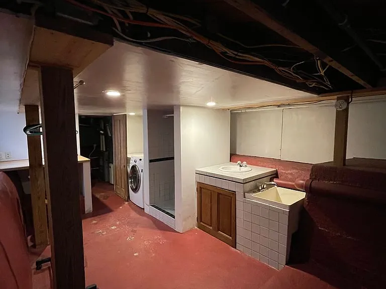 499 Littleton St — Photo 22