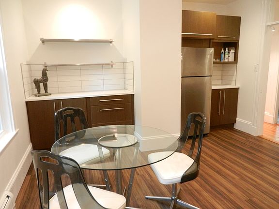 Large eat in Kitchen - Brand NEW