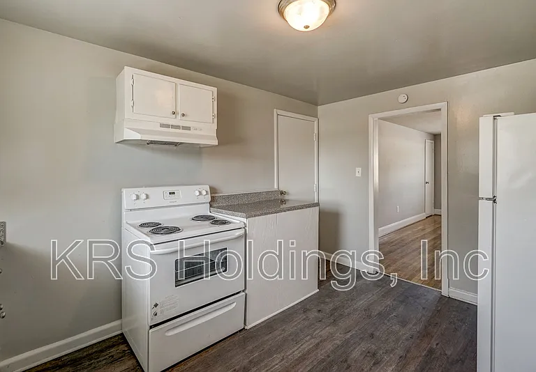 5423 Remuda Dr #4 — Photo 4