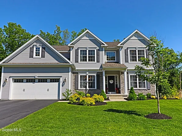 18 Espen Place, Niskayuna, NY 12309