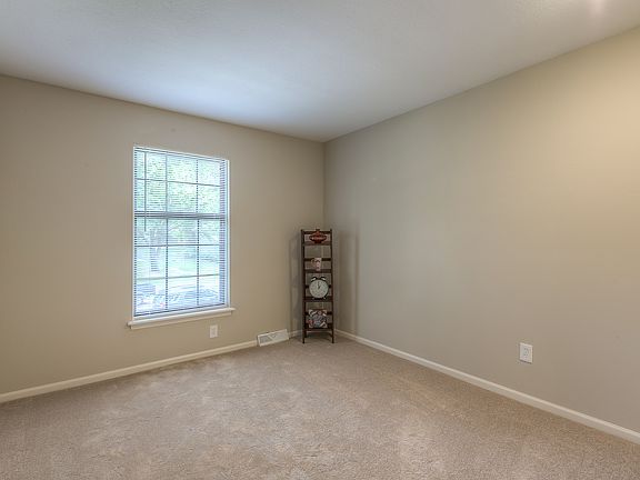 4th image of 4724 Stearns Ln