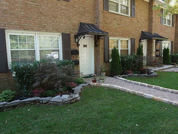 5th image of 121 Fayette Ave #A2