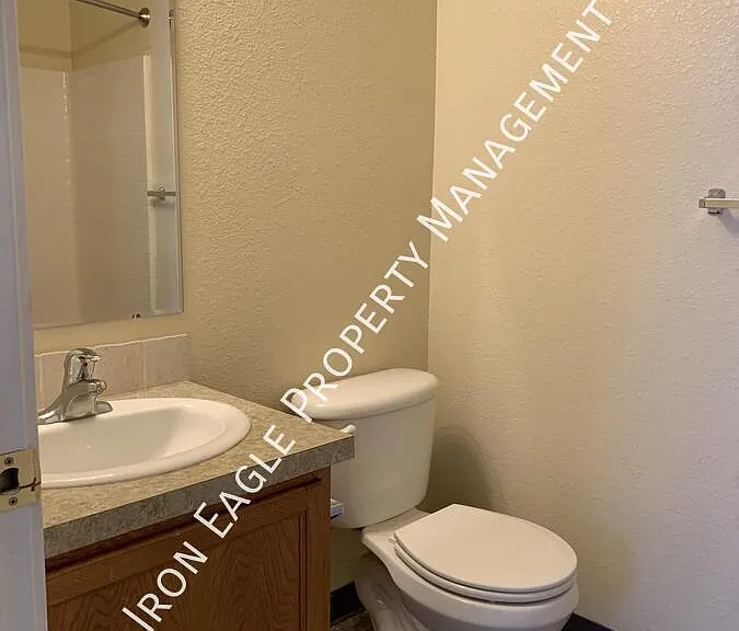 5908 W Port Ln #101 — Photo 13