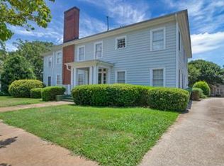 228 E Poplar St, Griffin, GA 30224