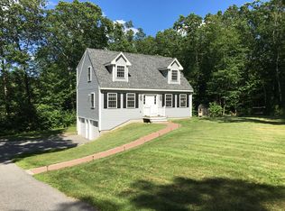 14 Walnut Farm Rd, Newton, NH 03858