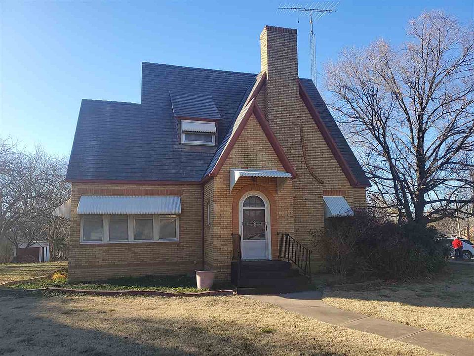 1st image of 303 S Grant St