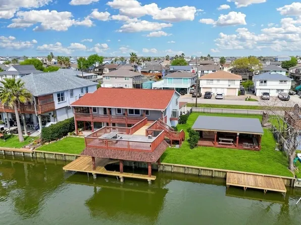 372 Ling St, Bayou Vista, TX 77563