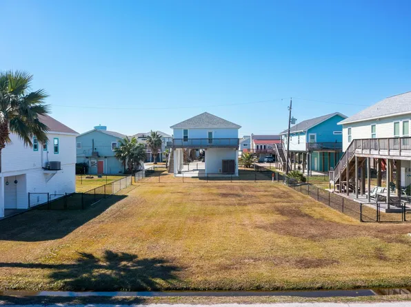 4130 Grayson Dr, Galveston, TX 77554