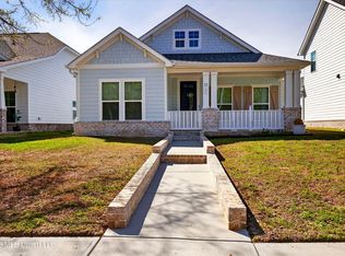 127 Grande View Dr, Biloxi, MS 39531