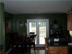 4th image of 2541 Emerald Ct