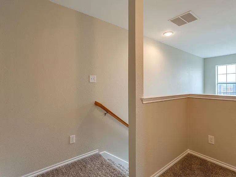 4168 Kyndra Cir — Photo 24