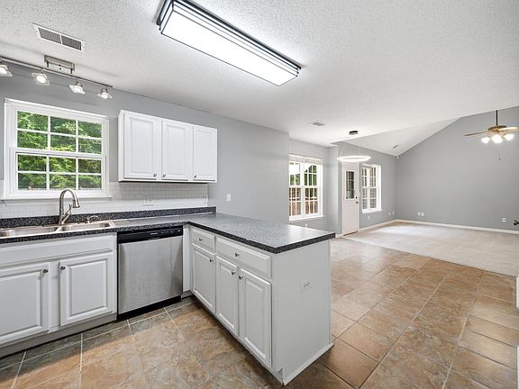 2nd image of 370 Grover Wilson Rd
