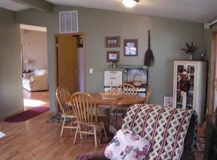 420 N 3rd St, Jefferson, OR 97352