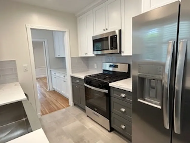 9750 Newman St — Photo 23