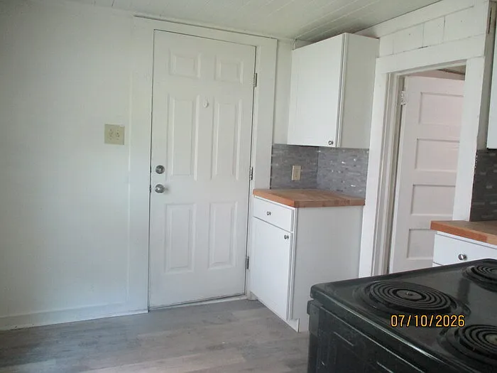 348 Broad Dr SW — Photo 5