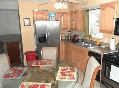 3rd image of 1410 Lathrop Pl