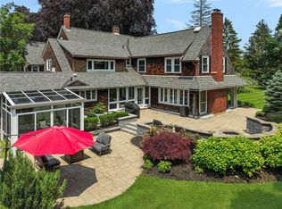 211 Rumstick Rd, Barrington, RI 02806