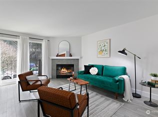 4831 Fauntleroy Way SW APT 202, Seattle, WA 98116