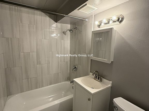 4th image of 9630 Ivanhoe Ave #1B