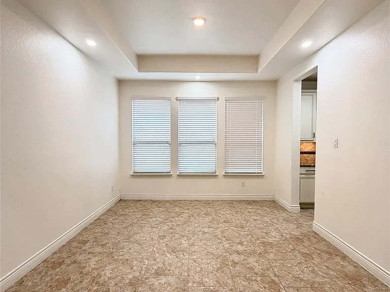 6515 Sterling Shores Ln — Photo 7