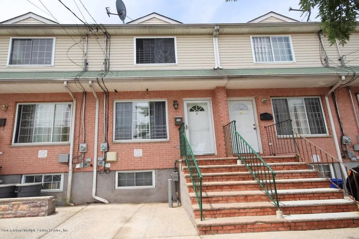 8 Mersereau Ave photo 1