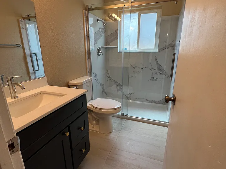 223 Lock Ct — Photo 5