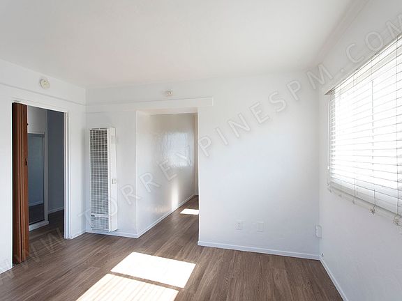 4th image of 4915 Saratoga Ave #0