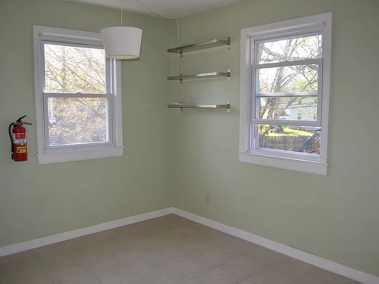 78 Woodlawn Rd #B — Photo 1