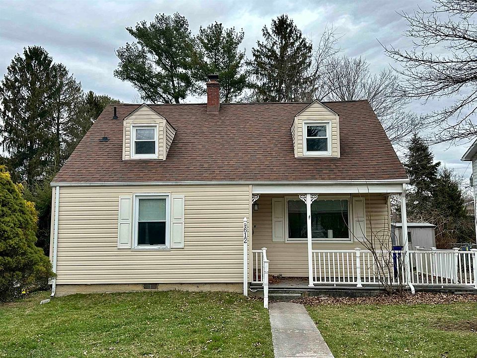 1st image of 612 Rose Ave