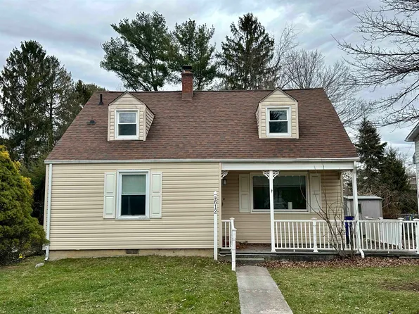 612 Rose Ave, Blacksburg, VA 24060