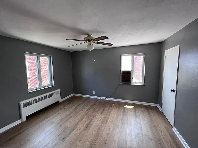 2559 Marsh Ave #4 — Photo 5