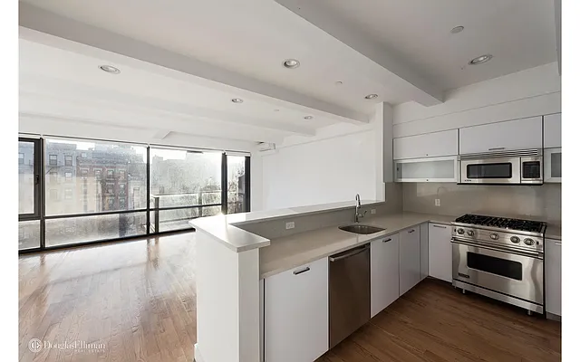 Rented by Douglas Elliman | media 16