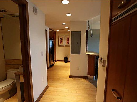 3rd image of 1395 Brickell Ave #3307