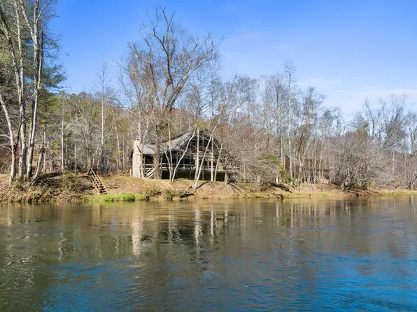 577 Blackberry Dr, Mineral Bluff, GA 30559