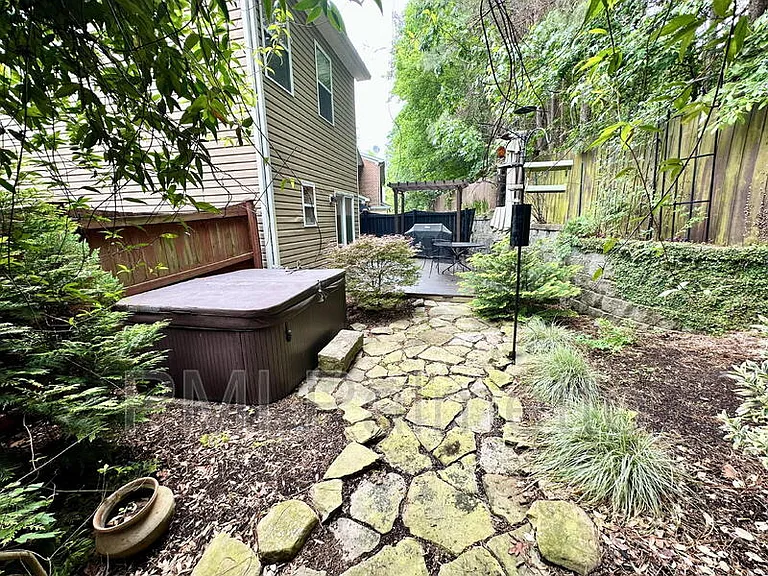 121 Park Ridge Way — Photo 30
