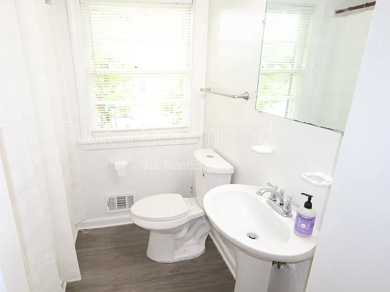 3006 Manor Dr — Photo 8