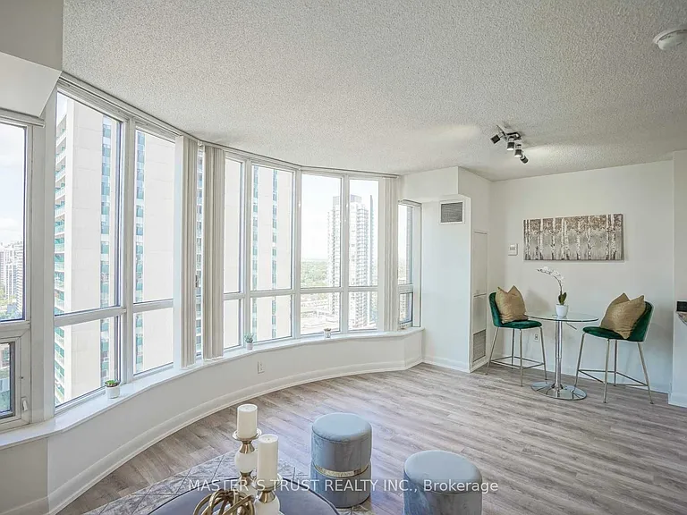 33 Sheppard Ave E #2309 — Photo 4