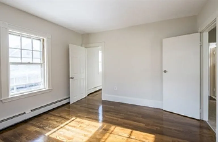 11 Shawmut St — Photo 7