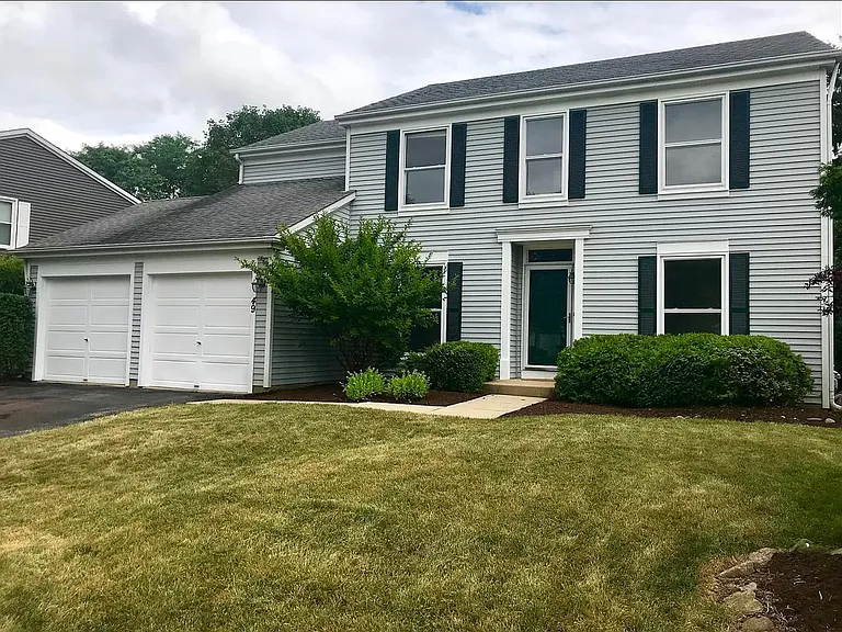 49 N Royal Oak Dr — Photo 1