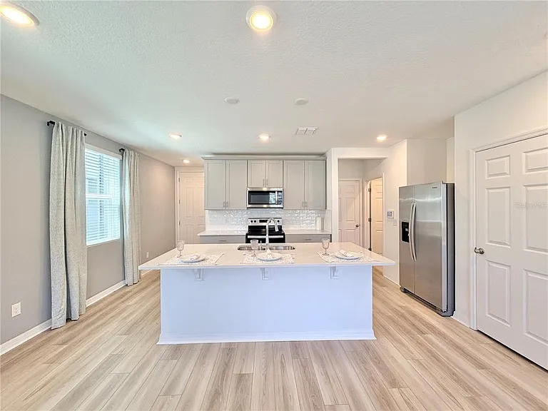 4536 Burrowing Owl Loop — Photo 5