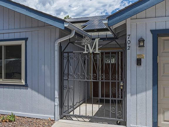 4th image of 702 W Bridle Path Ln