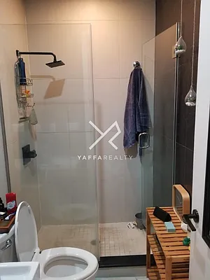 Rented by Yaffa Realty LLC | media 21