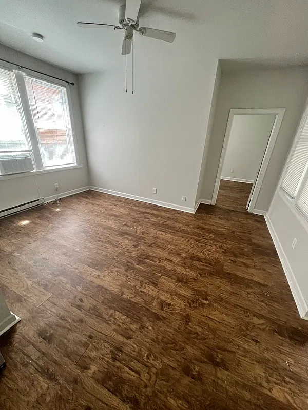 2 bed, 1.0 bath, $795 — Photo 3